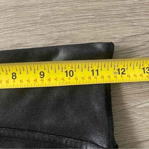 Spanx Faux Leather Leggings High Waisted Smoothing Sleek Black Size Small - Picture 8 of 9